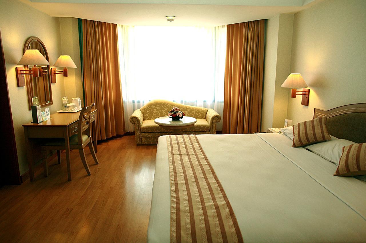 Horison Ultima Bandung Hotel Room photo